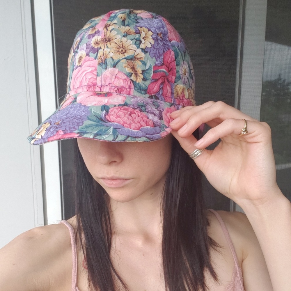 Floral cap with bow tie